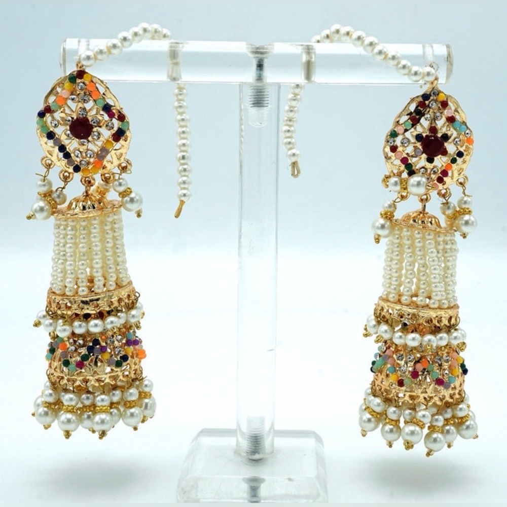 Chandelier earrings